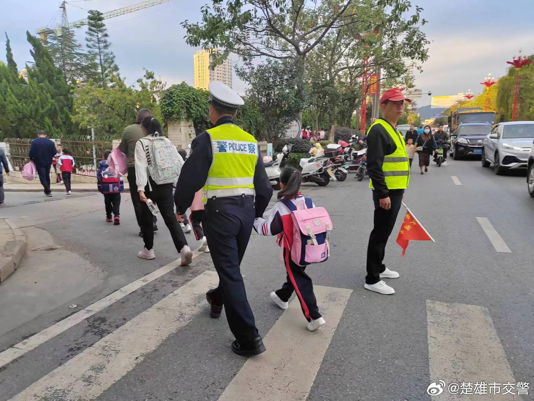 楚雄市交警