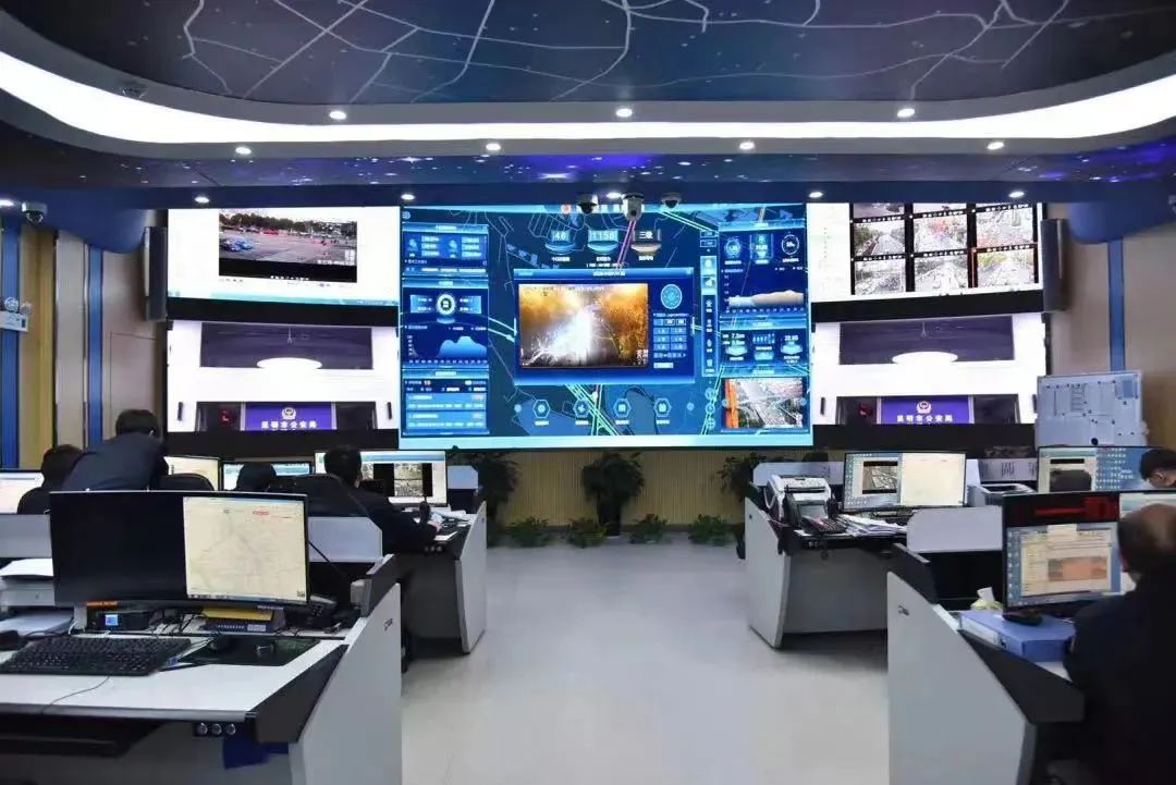 云南依法治省