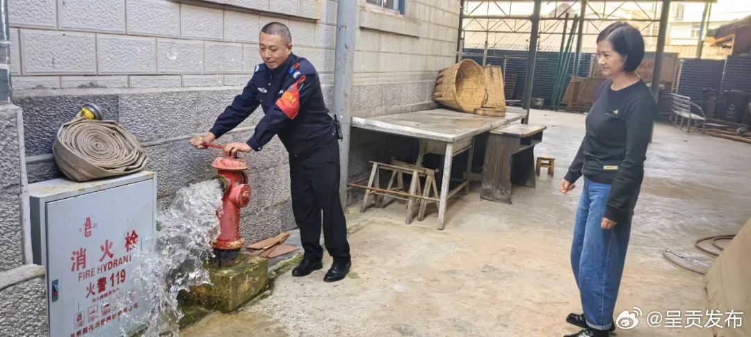 回回营社区开展消防水源检查