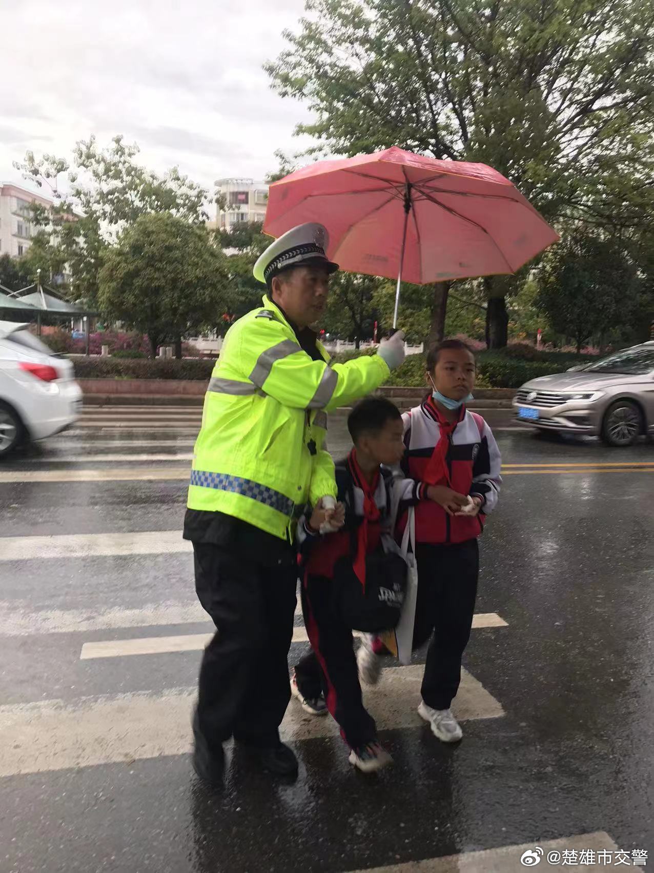 楚雄市交警