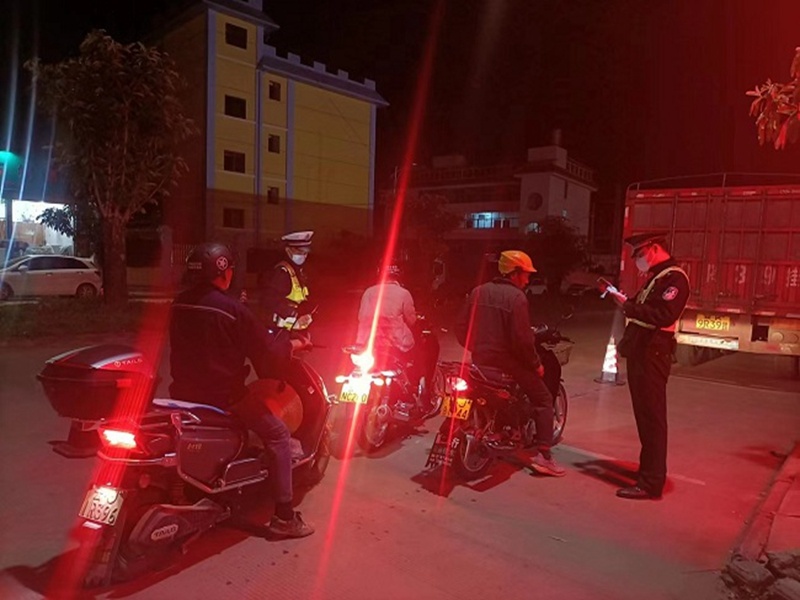 普洱交警