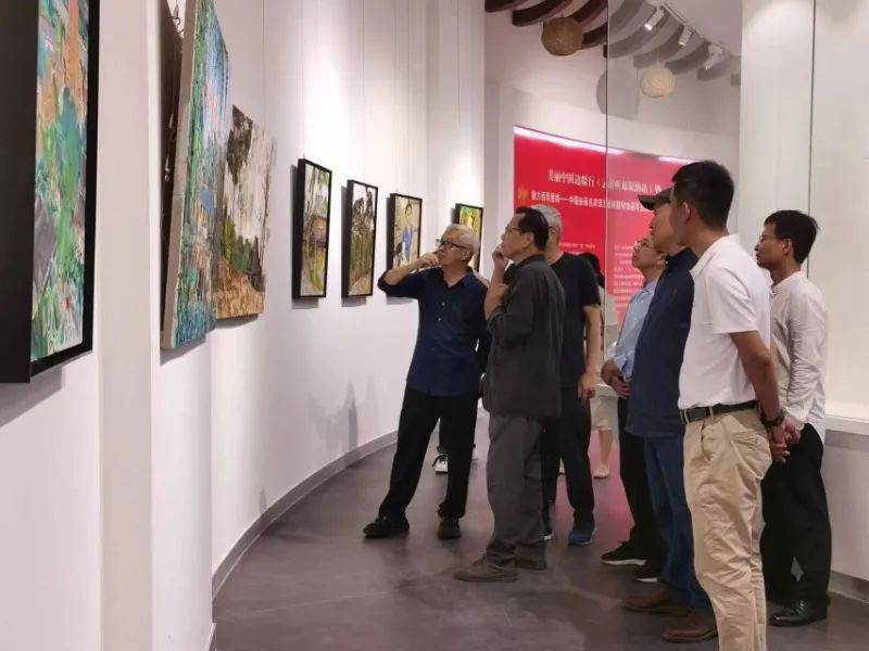 西双版纳傣族自治州人民政府