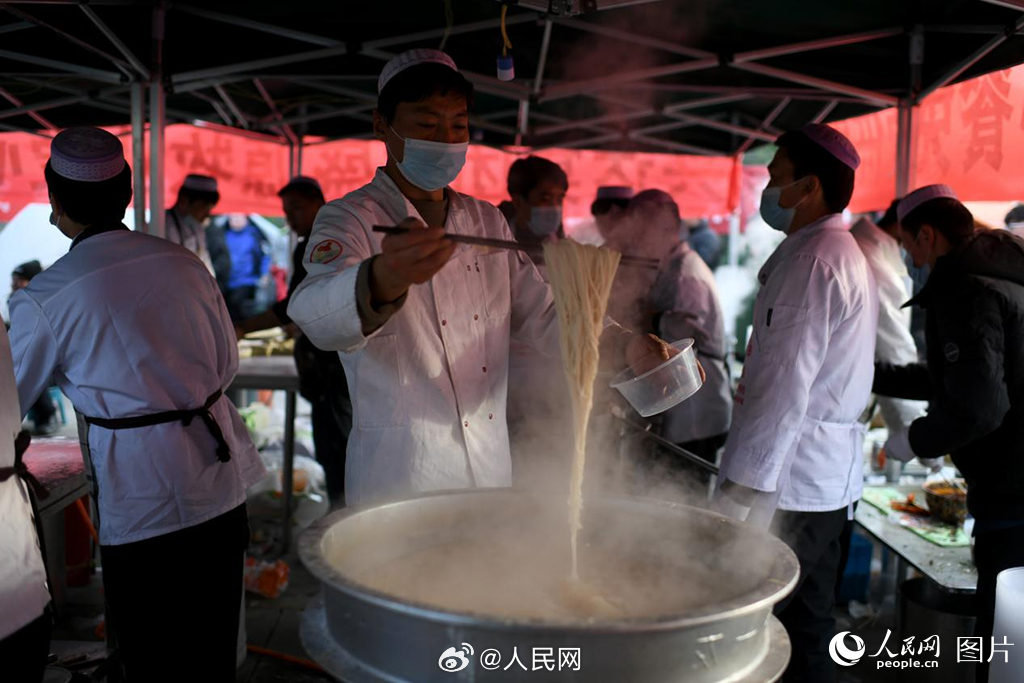 人民网