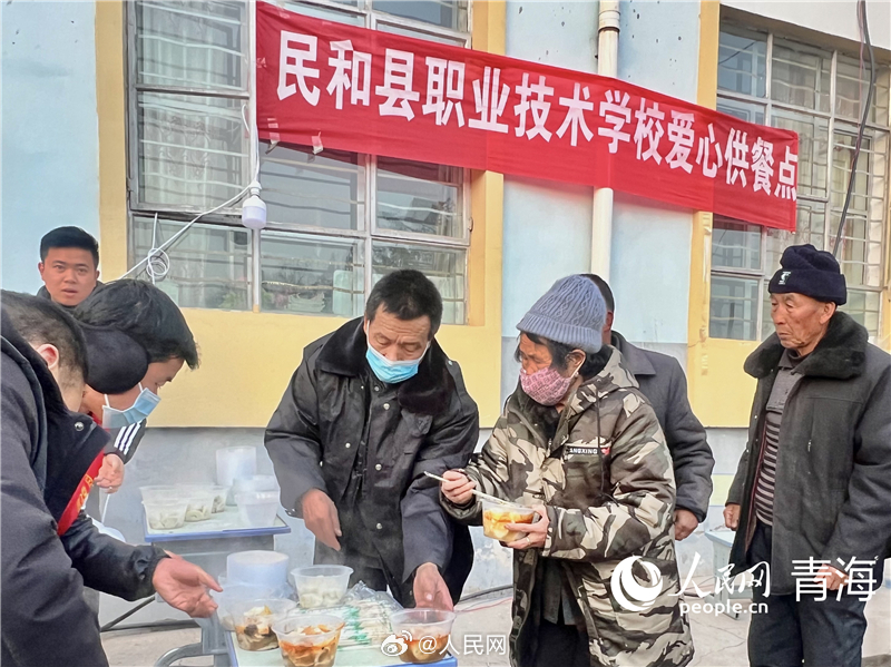 人民网
