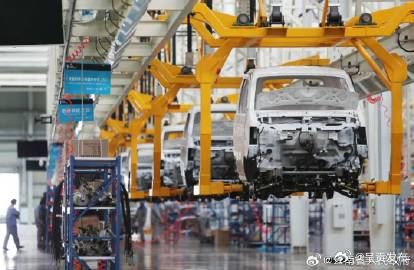 1至11月，汽车产销量同比增长10%和10.8%