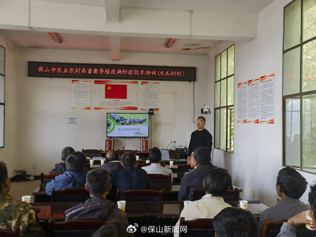 市统计局送“技”挂钩村 助力乡村振兴