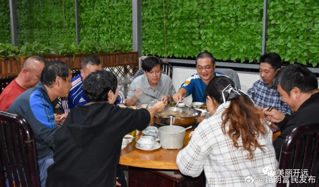 不配三碗饭，都对不起这锅肥肠鸡！_http://www.mainten.cn_cns_第3张