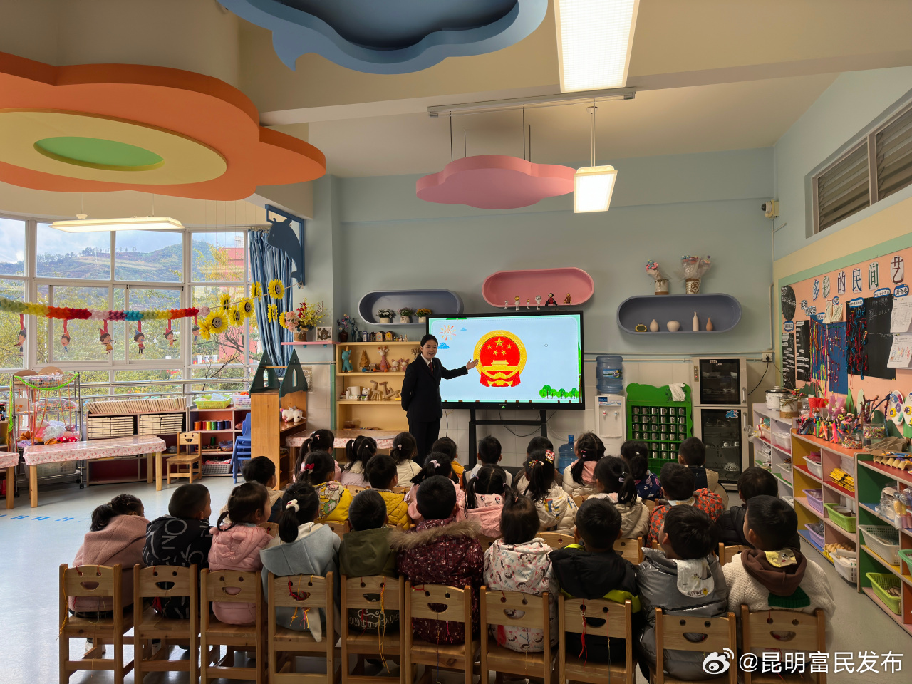 普法强基 | 播下一颗法治种子 守护祖国“花朵”安全盛放