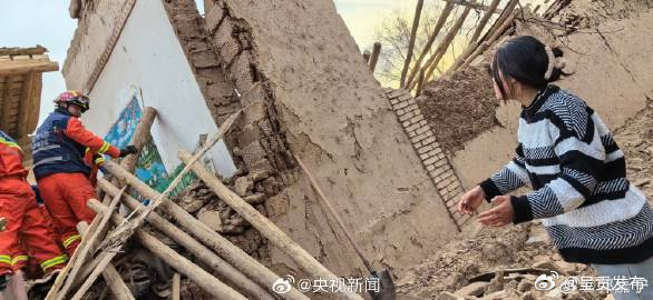 消防员震后为高三学生救出一部手机