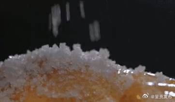 做饭时建议晚一点放盐