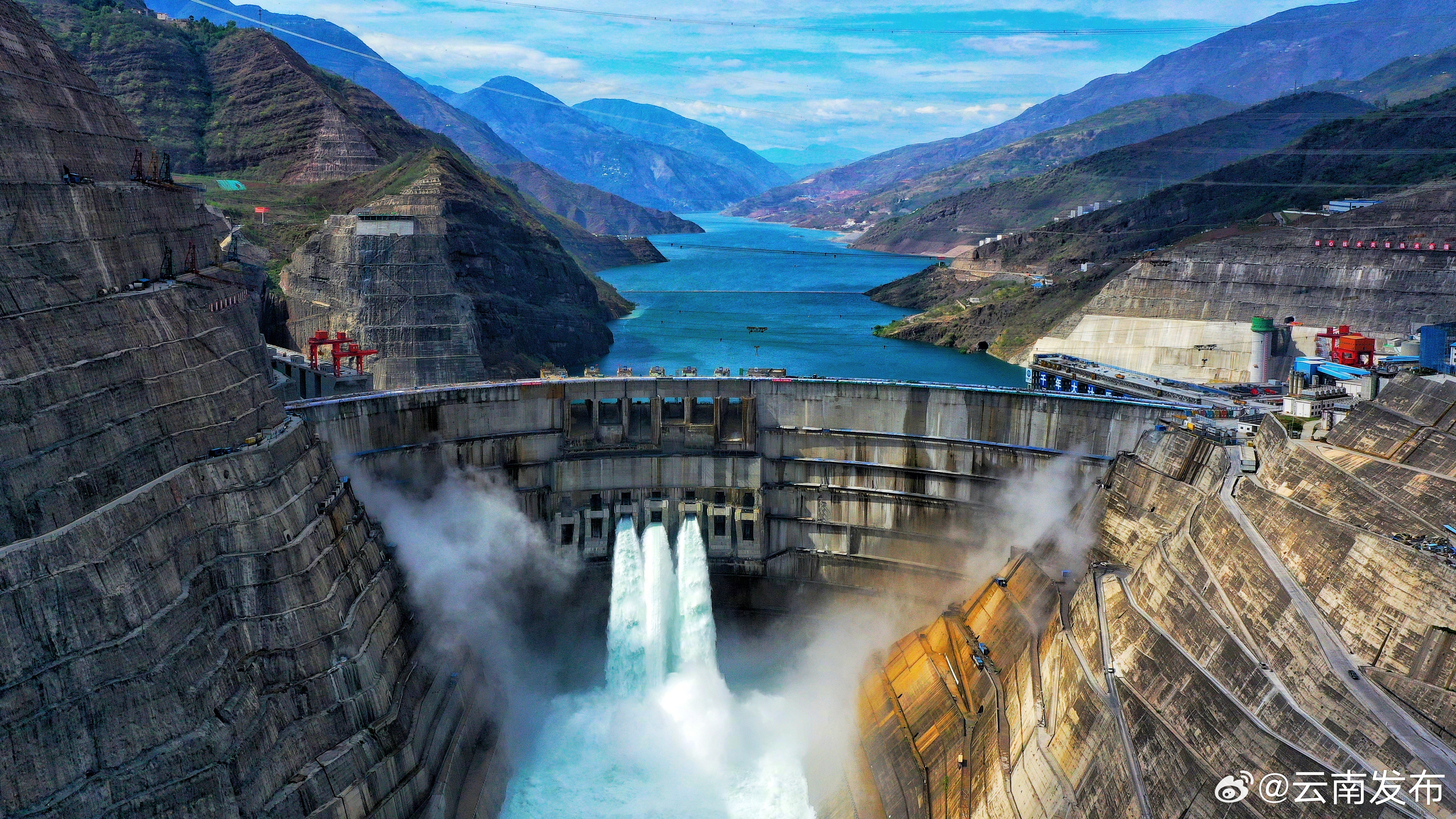 白鹤滩水电站入选2023全球十大工程