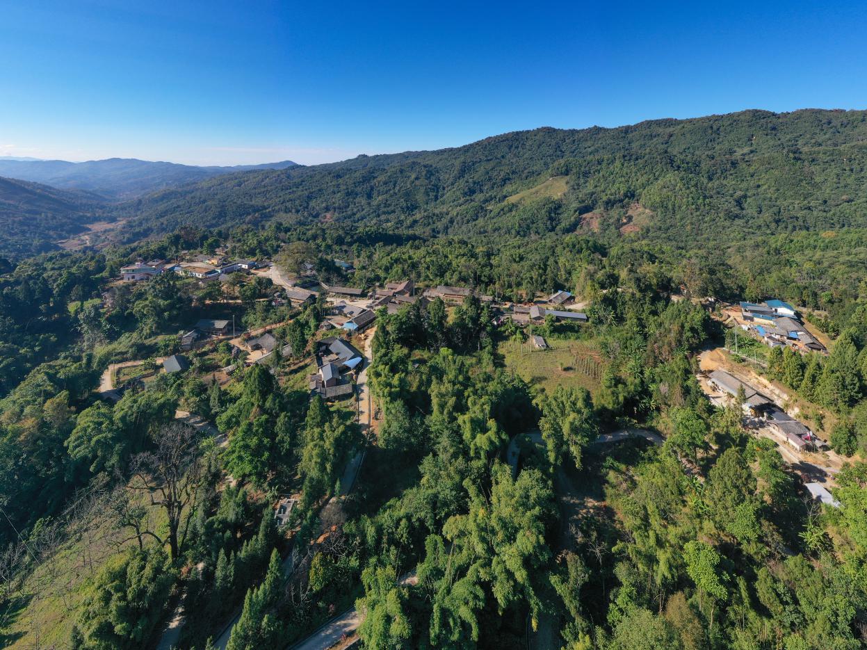 【“新”生向前】 依山傍水的景颇族民居“活化石”——盈江松克村_http://www.mainten.cn_cns_第2张