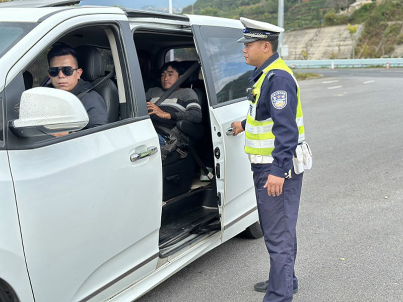 普洱交警