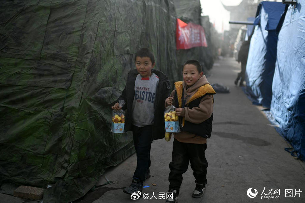 人民网