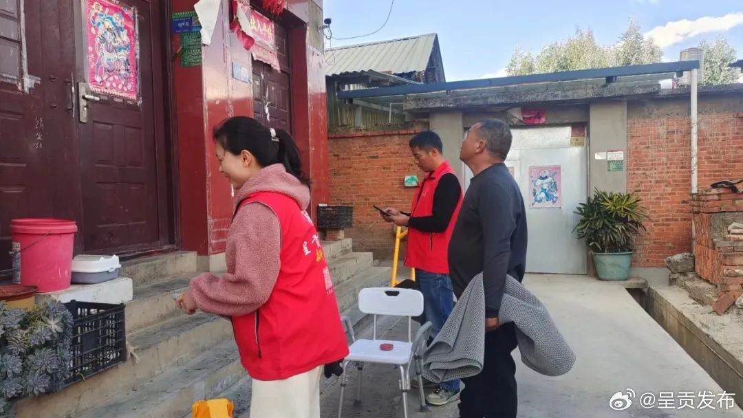 松花社区开展“顺民意 惠民生 暖人心”适老化改造惠民工作_http://www.mainten.cn_ycb_第1张