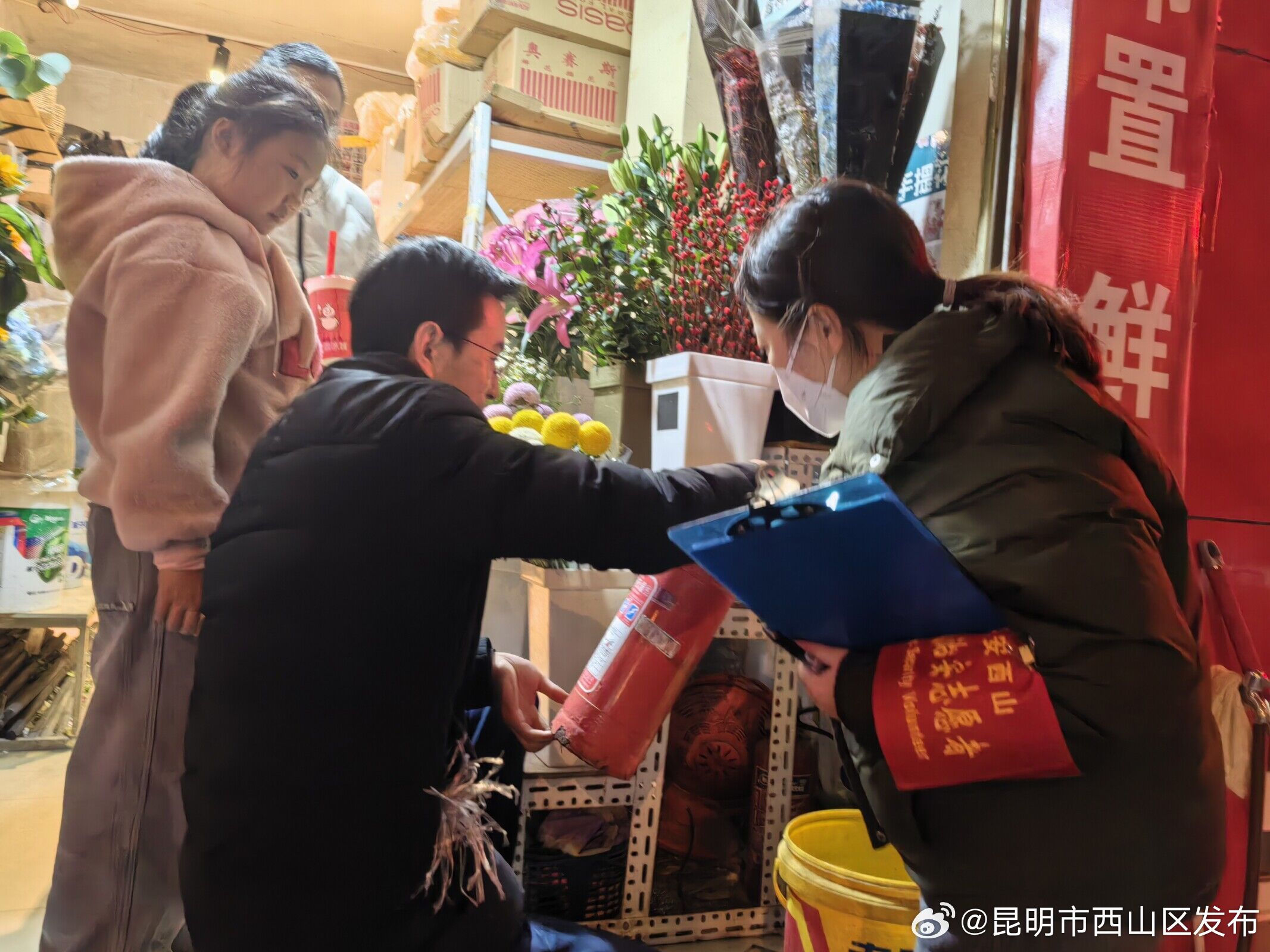 滇池路社区开展安全隐患大排查_http://www.mainten.cn_ycb_第2张