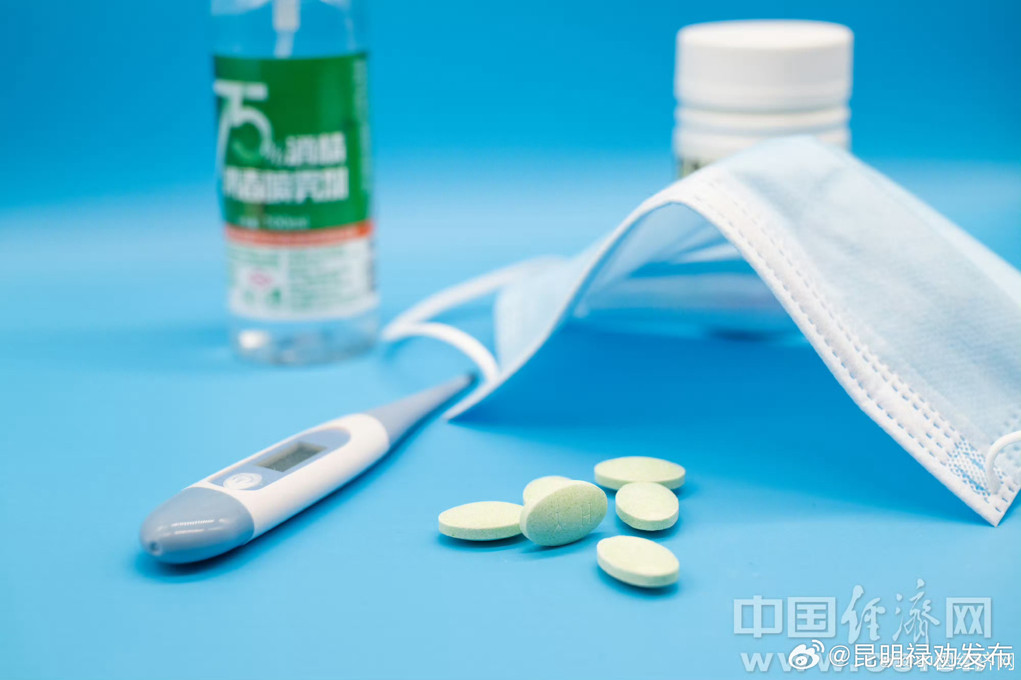 为何高烧咳嗽好几天但检测全阴 医生提醒→