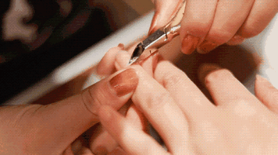 美甲时别磨掉这块皮 