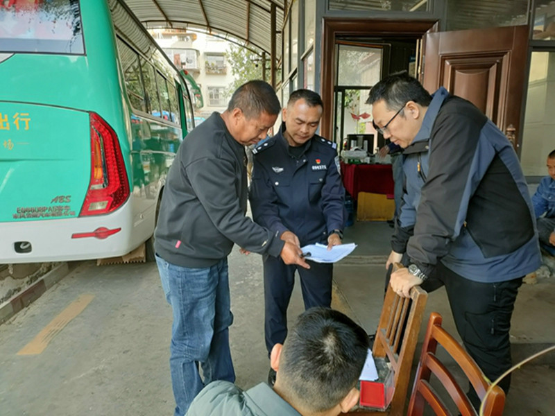 普洱交警