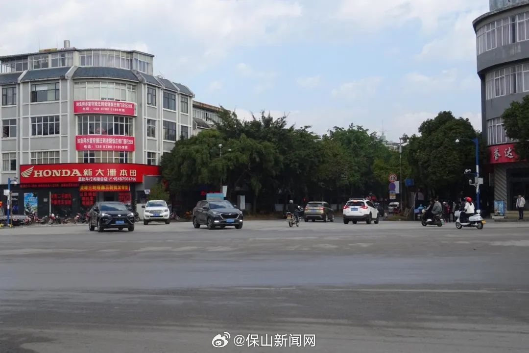 龙陵县城热泉路完成修复恢复通车_http://www.mainten.cn_ycb_第1张