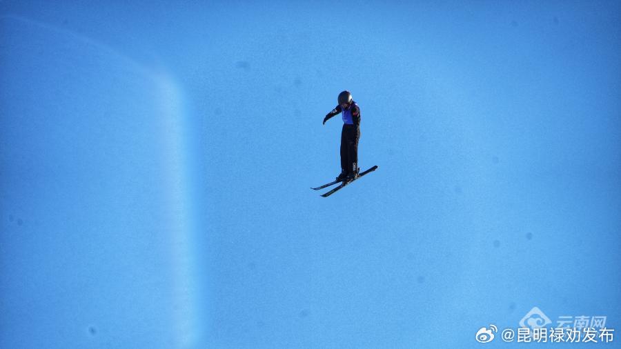 “十四冬”里热爱空中技巧的云南运动员杨植城：拼尽全力即可圆梦