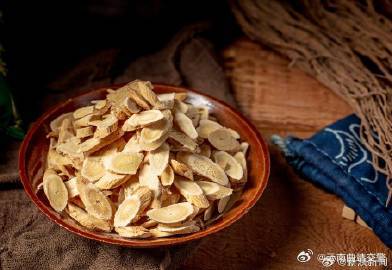 景区买药材商家让打成粉再称结果要1万多,灵川官方:已退款