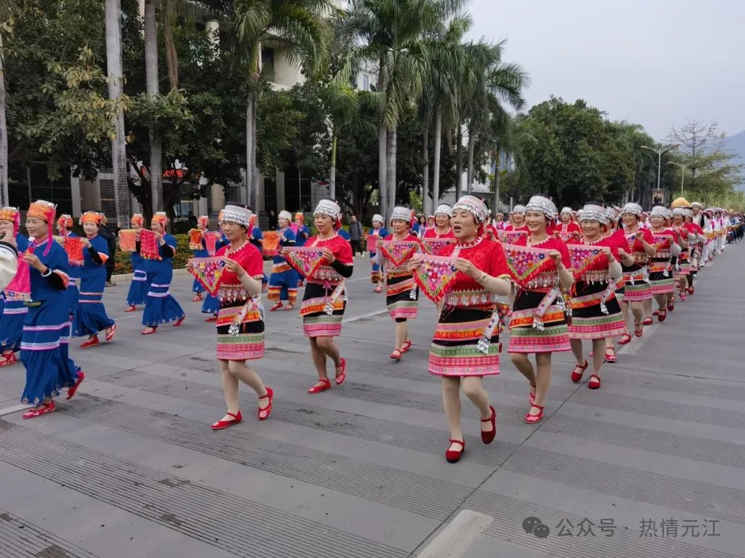 大年初一，元江街头这场精彩绝伦的巡演你看了吗？_http://www.mainten.cn_ycb_第6张