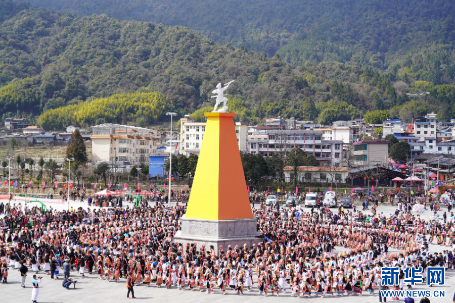 云南盈江：上刀山、下火海！傈僳族同胞欢庆阔时节_http://www.mainten.cn_ycb_第1张