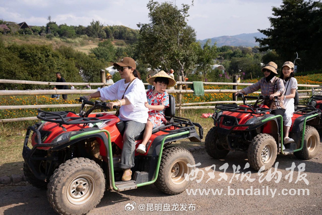 勐巴拉国际旅游度假区 多彩活动贺新春