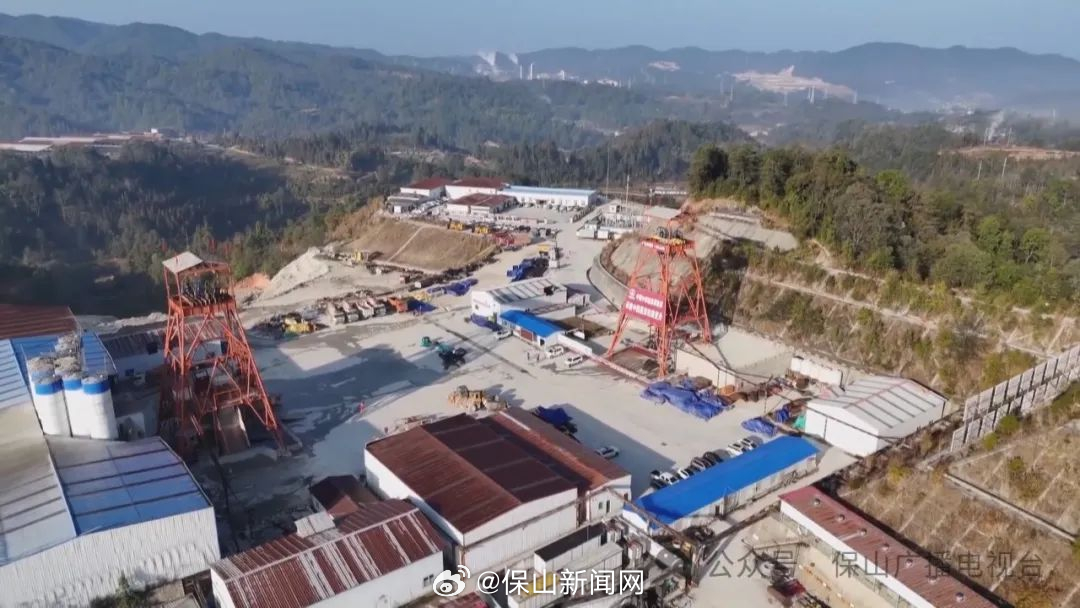 地下600米的坚守 只为“隧”通山河