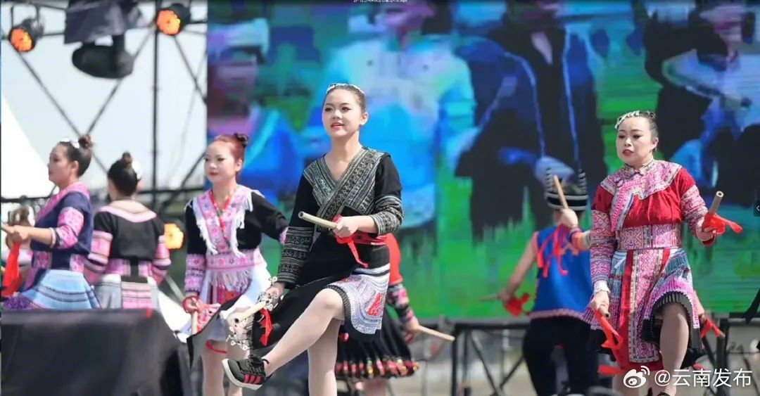 中越同欢共舞！文山州“国门花山节”精彩纷呈_http://www.mainten.cn_ycb_第5张