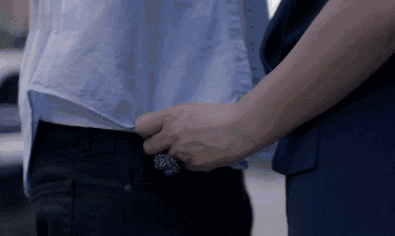 为什么一紧张就搓衣角