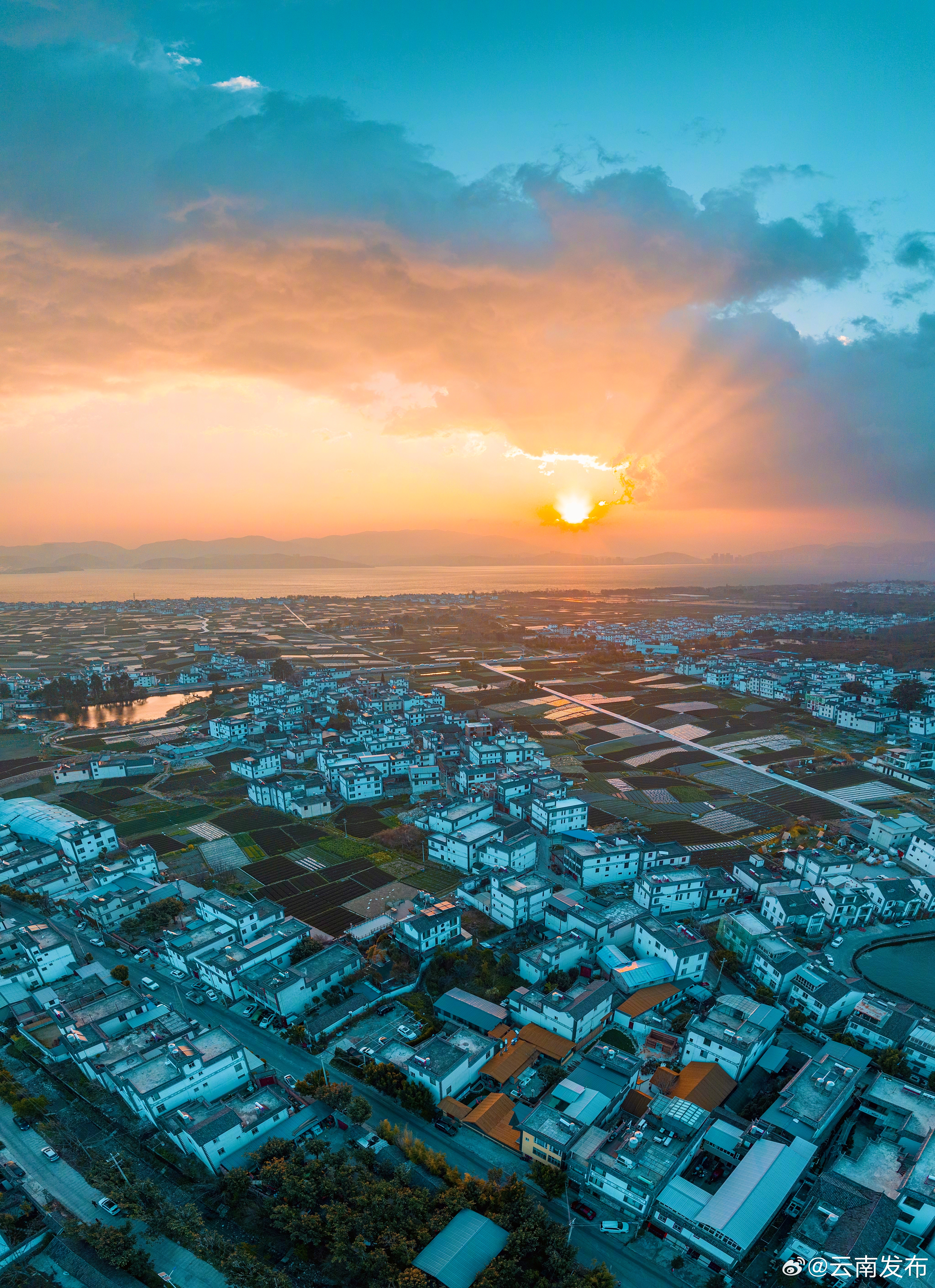 云南发布