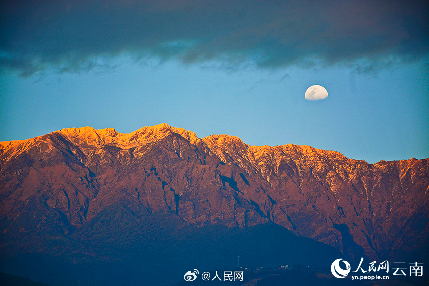 见者好运！大理苍山现日月同辉景观_http://www.mainten.cn_ycb_第3张