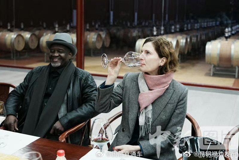 适度喝酒和滴酒不沾哪个更有益身体？