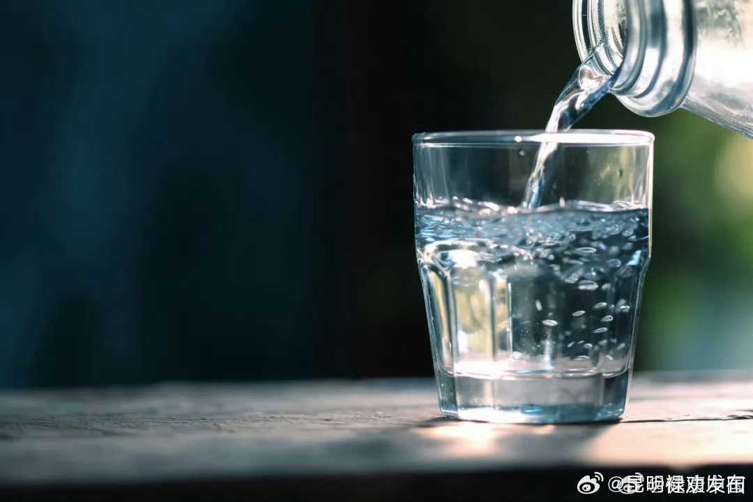 送服药物时，水温高低有讲究