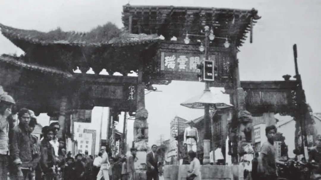 盘龙统战
