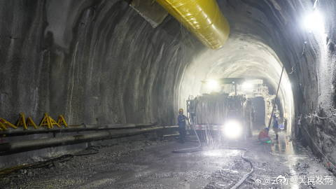 渝昆高铁昭通隧道三号横洞施工进入冲刺阶段