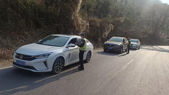 普洱交警