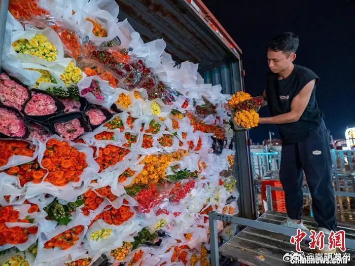 昆明呈贡出台“花十条” 重点扶持花企科研、交易、进出口贸易