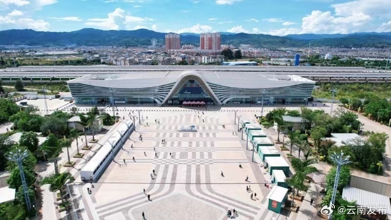 中老铁路国际旅客列车新增2个停靠车站