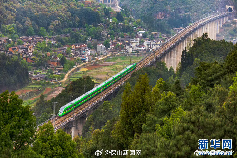 畅通大通道 织密综合交通网提升运力