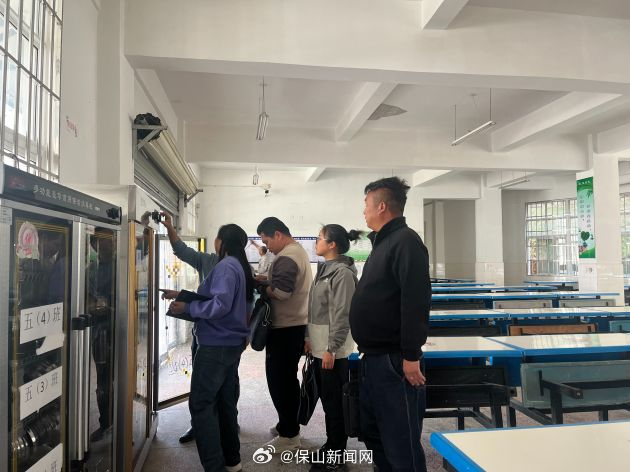 施甸何元：监督“探头”进校园 精准护航开学季