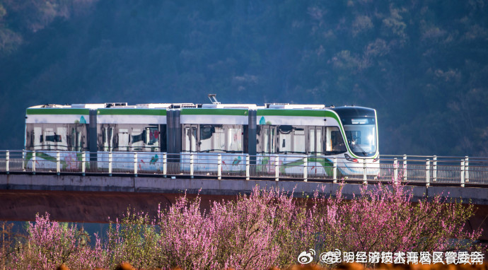 2023年全国公路水路交通固定资产投资达30256亿元
