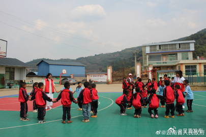 云南着力推动农村儿童心理健康关爱 
