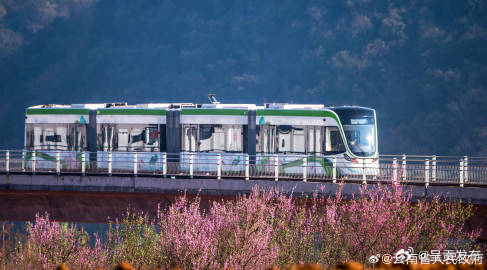 2023年全国公路水路交通固定资产投资达30256亿元