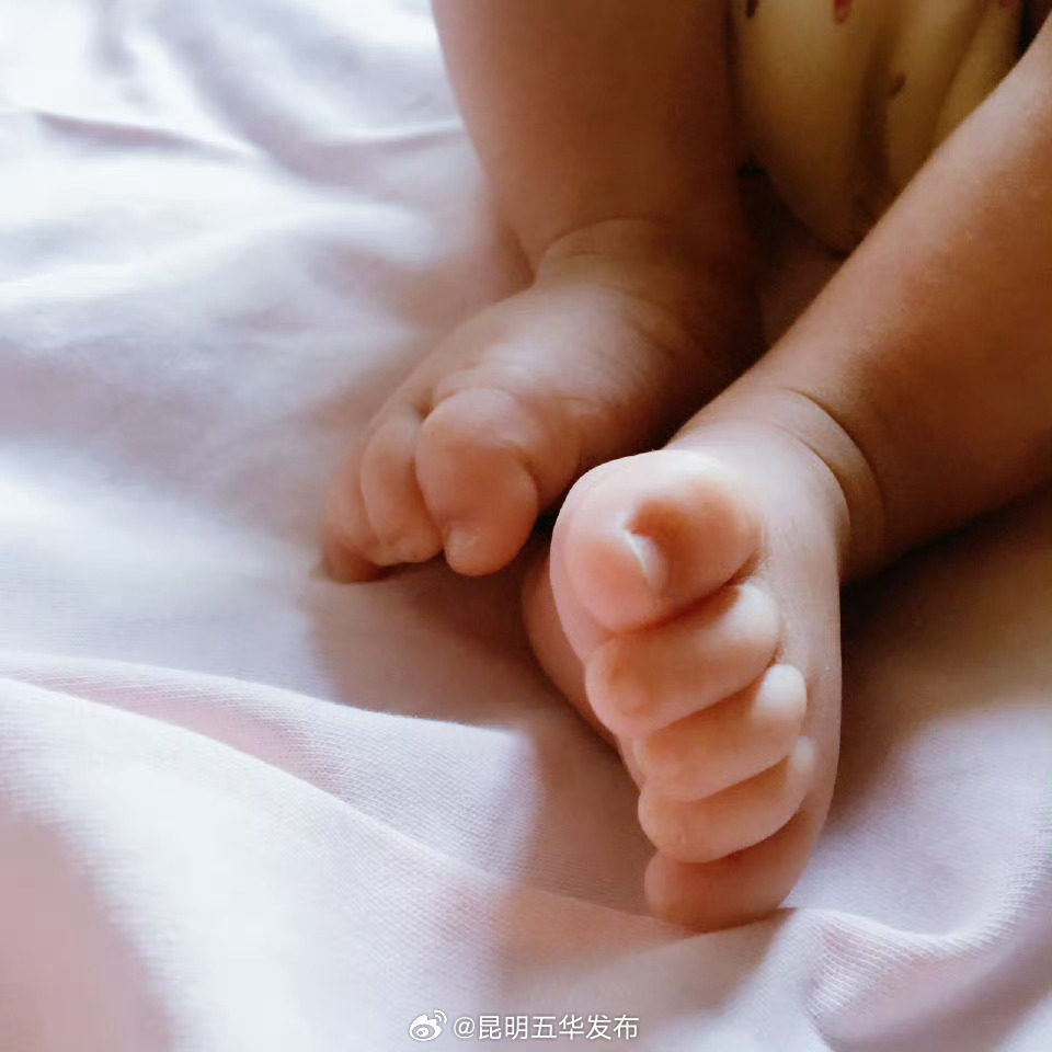 为什么洞洞鞋看着透气却容易得脚气 ？