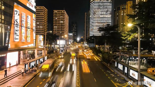 地震来了怎么逃生？“蓝朋友”现场示范