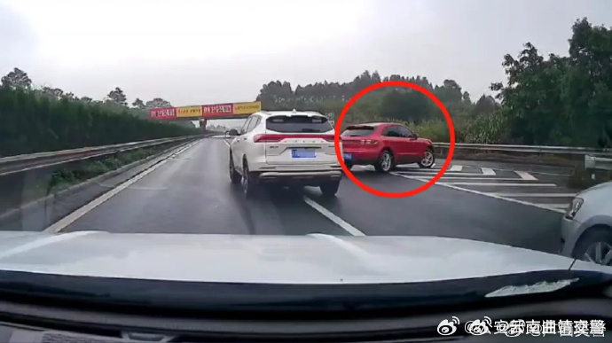 倒车+逆行？司机高速上“玩命”被举报！