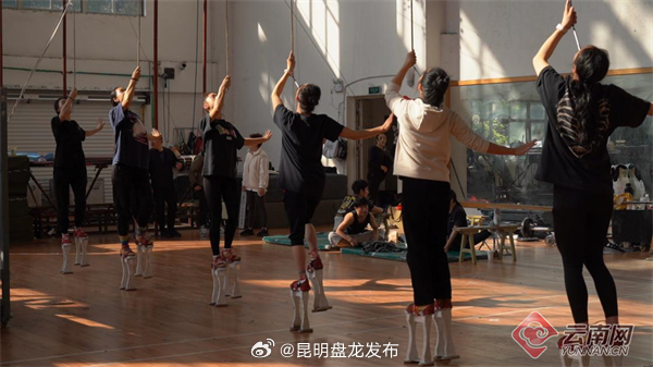 云迹青年丨翻腾吧！以青春的姿态